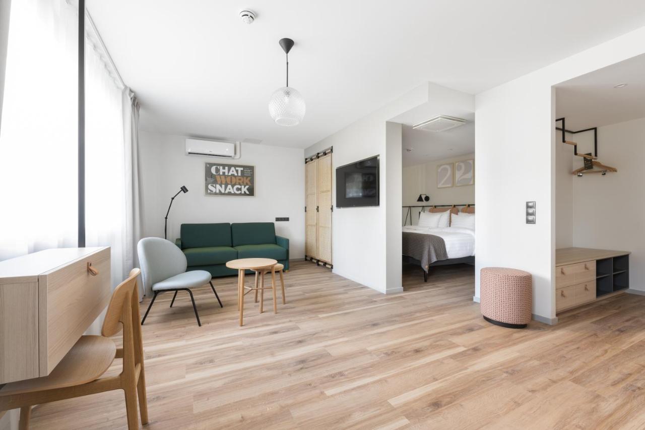 Oru Hub - Handwritten Collection Hotel
